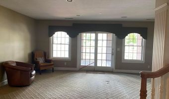 3475 Torrey Pines Dr, Akron, OH 44333