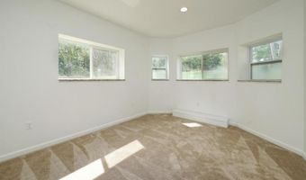 2019 Chalmers Dr, Ann Arbor, MI 48104