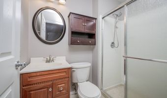 357 Novara Dr, Ballwin, MO 63021