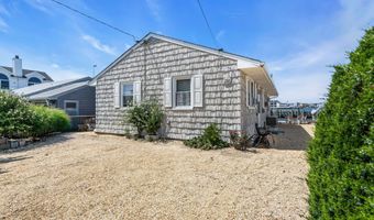 281 Sandlewood Dr, Bayville, NJ 08721