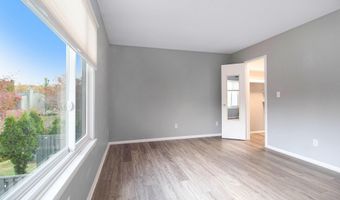 614 Peninsula Ct, Ann Arbor, MI 48105