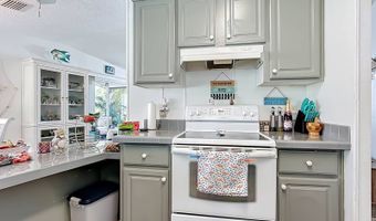 650 Tulip Cir W, Auburndale, FL 33823