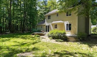15129 Locust Grove Dr, Argentine, MI 48418