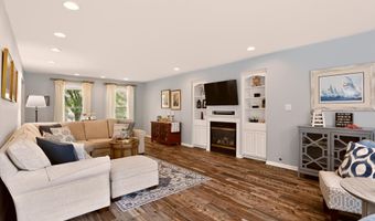 1555 Connemara Rd, Indianapolis, IN 46217