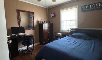 84 N Vivyen St, Bergenfield, NJ 07621