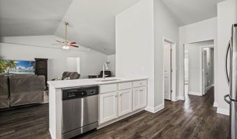 6236 Emerald Lake Dr, Biloxi, MS 39532