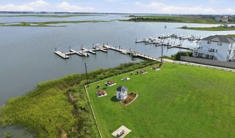 1918 W Fort Macon Rd 134, Atlantic Beach, NC 28512