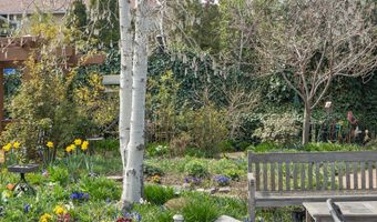 826 Holly St, Ashland, OR 97520
