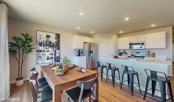 4035 2ND Ave SW, Altoona, IA 50009