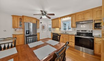 85 Cherry Hill Rd, Branford, CT 06405