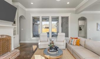 400 Halifax Cir, Benton, LA 71006