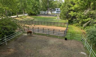 52 Lyford Rd, Brookfield, NH 03872