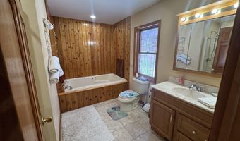 154 Bishop Cir, Albrightsville, PA 18210