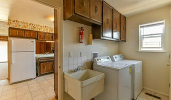 3815 ERBBE St NE, Albuquerque, NM 87111
