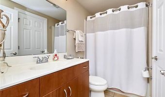 259 Meadowbrook Country Club Est, Ballwin, MO 63011