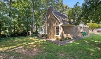 2501 Pine Cove Dr, Tucker, GA 30084
