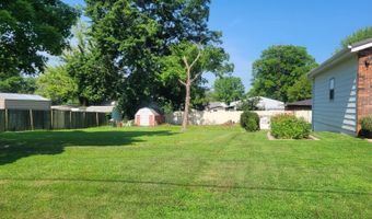 237 N 4th St, Albion, IL 62806