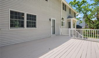95 River Farm Dr, East Greenwich, RI 02818