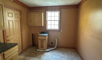 136 Maplewood Ave, Ambridge, PA 15003