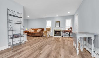 3 Drake Dr, Bayville, NJ 08721