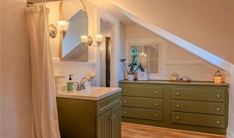 726 Washington St, Coventry, RI 02816