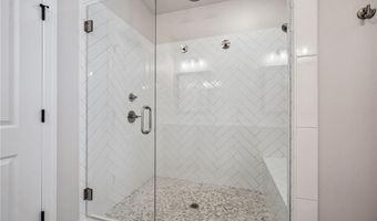 5172 Lower Creek St, Peachtree Corners, GA 30092