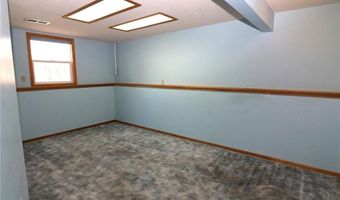 141 Strese Ln, Apple Valley, MN 55124