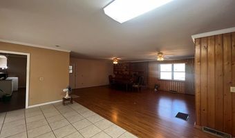 450 Meadows Rd, Ashford, AL 36312