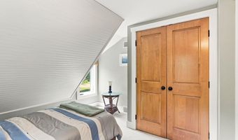 3235 Lakeview Dr, Allegan, MI 49010