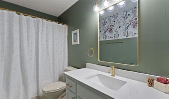 44 Sandwick Dr, Bella Vista, AR 72715