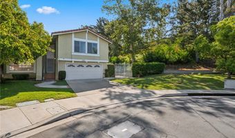 6890 E Georgetown Cir, Anaheim, CA 92807
