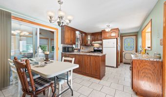 103 Emily Ln, Bristol, CT 06010