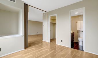 307 YOAKUM Pkwy 1517, Alexandria, VA 22304