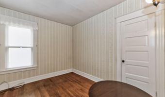 386 Division St, Amsterdam, NY 12010