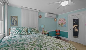 112 County Rd, Barrington, RI 02806