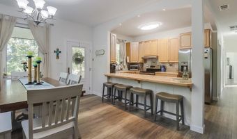 13 Chantilly Ter, Bay St. Louis, MS 39520