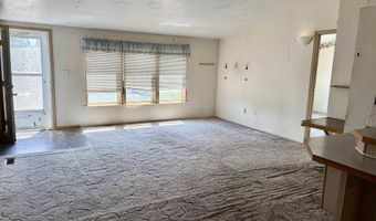 702 W 1st St, Albion, WA 99102