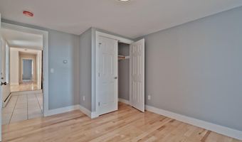 50 Elm St, Bath, ME 04530