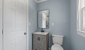1330 E Hanrahan Rd, Ayden, NC 28513