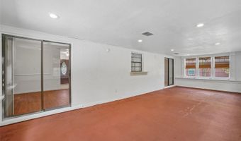 222 LAKEVIEW Dr, Auburndale, FL 33823