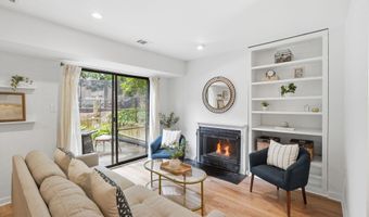 8901 BATTERY Pl 34, Bethesda, MD 20814