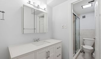 8315 N BROOK Ln 2-902, Bethesda, MD 20814