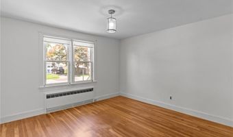 65 Howland Rd, Cranston, RI 02910