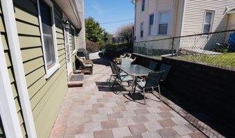58 William St, Andover, NJ 07801