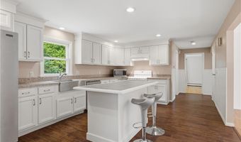 567 Providence Pike, North Smithfield, RI 02896