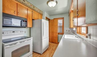 154 Walnut Dr, Amherst, OH 44001