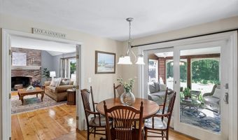 17 Candlewood Dr, Amherst, NH 03031