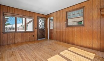 30 Winthrop St, East Providence, RI 02915