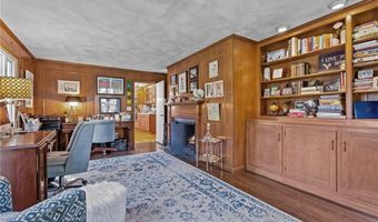 1340 Waterford Dr, East Greenwich, RI 02818