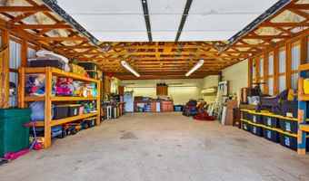 16 Hadley Ln, Blanchard, ID 83804